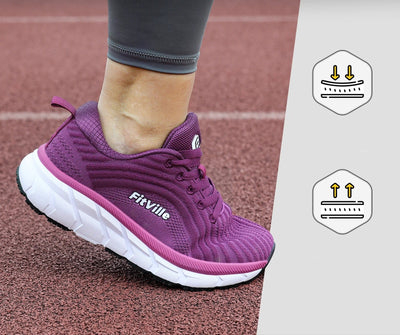 Wellstride™ נעלי ריצה רחבות לנשים